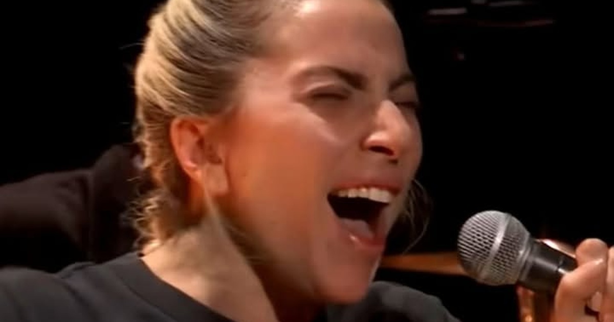 The Raw Power of Lady Gaga’s “Hold My Hand” at the 2023 Oscars