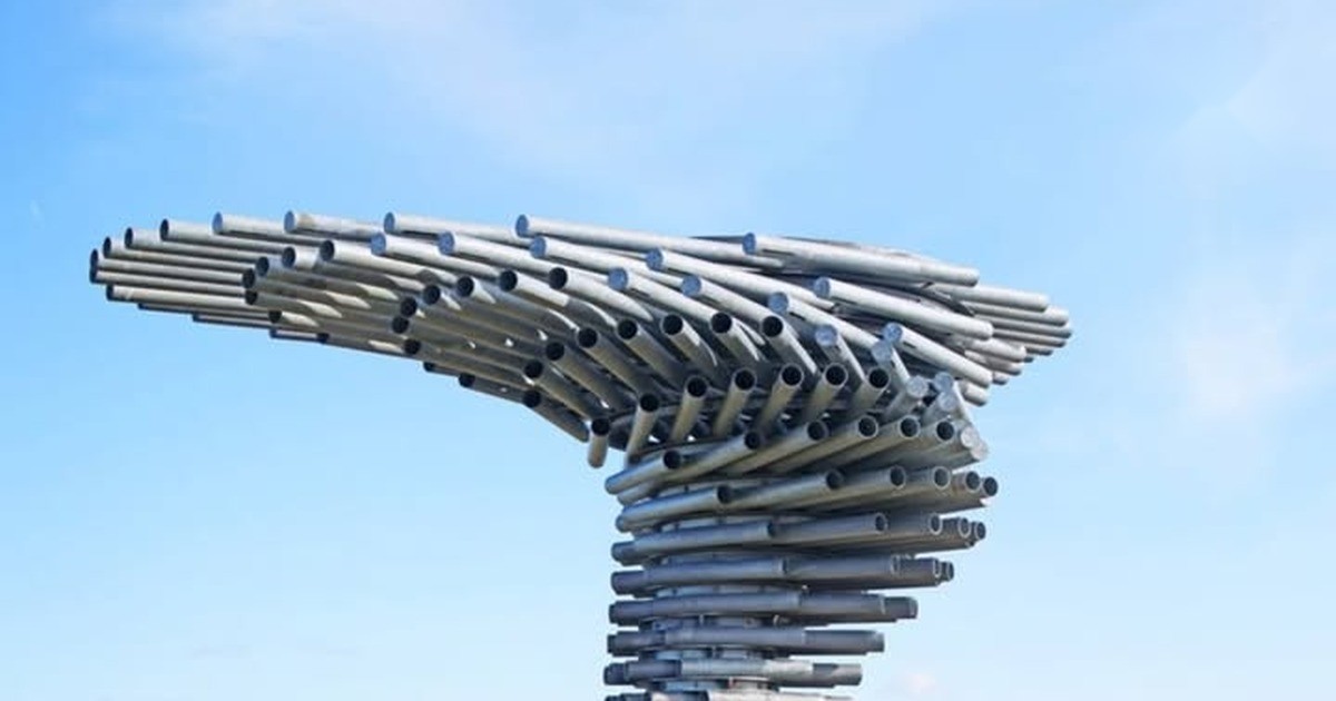 The Singing Ringing Tree Lets the Wind Make Music Above Burnley