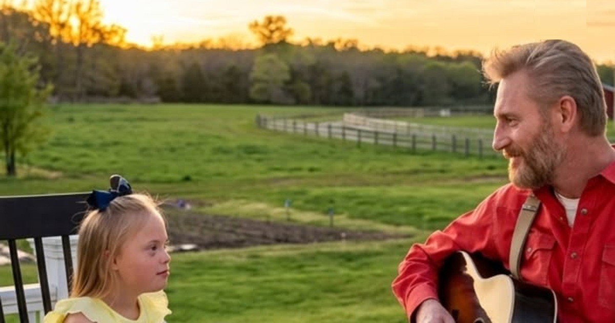 Rory Feek and Indiana Share a Father’s Day Duet of “Papa What If”
