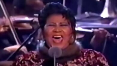 Aretha Franklin Makes “Nessun Dorma” Her Own at the 1998 GRAMMYs