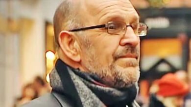 Martin Hurkens Brings a Concert Voice to the Street With ‘You Raise Me Up’