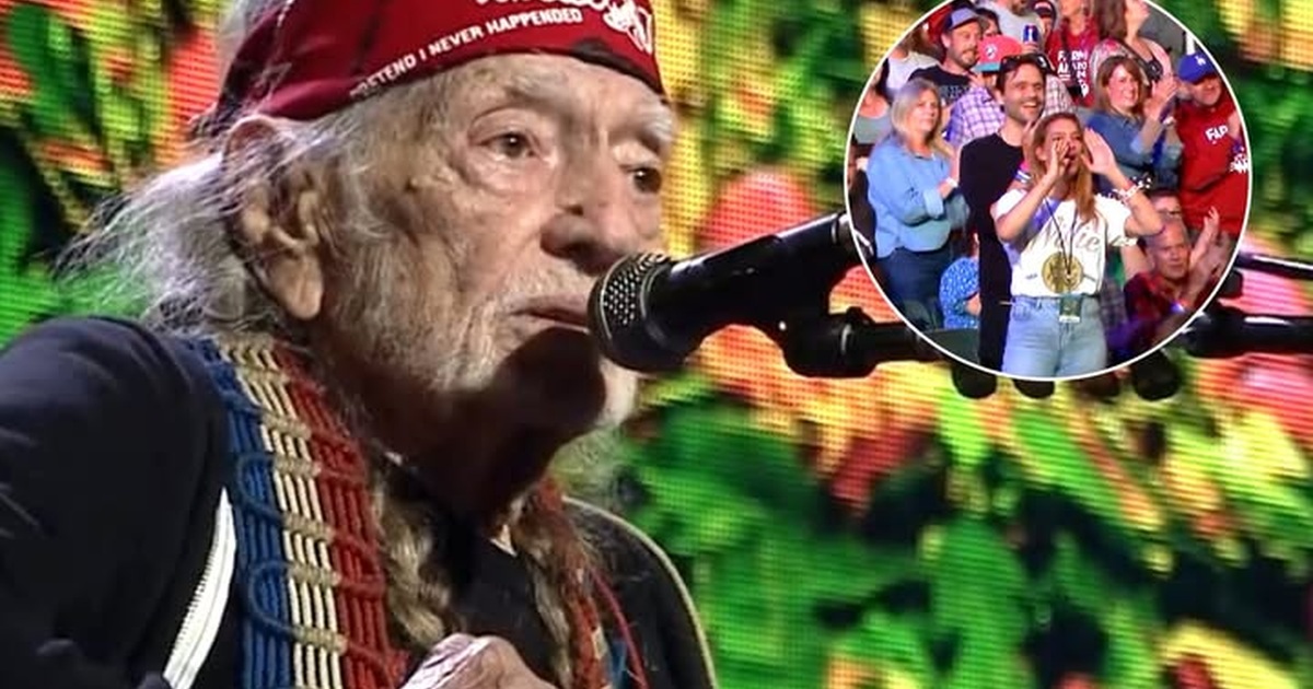Willie Nelson’s ‘Last Leaf’ at Farm Aid 2024 Finds Strength in an Unhurried Song