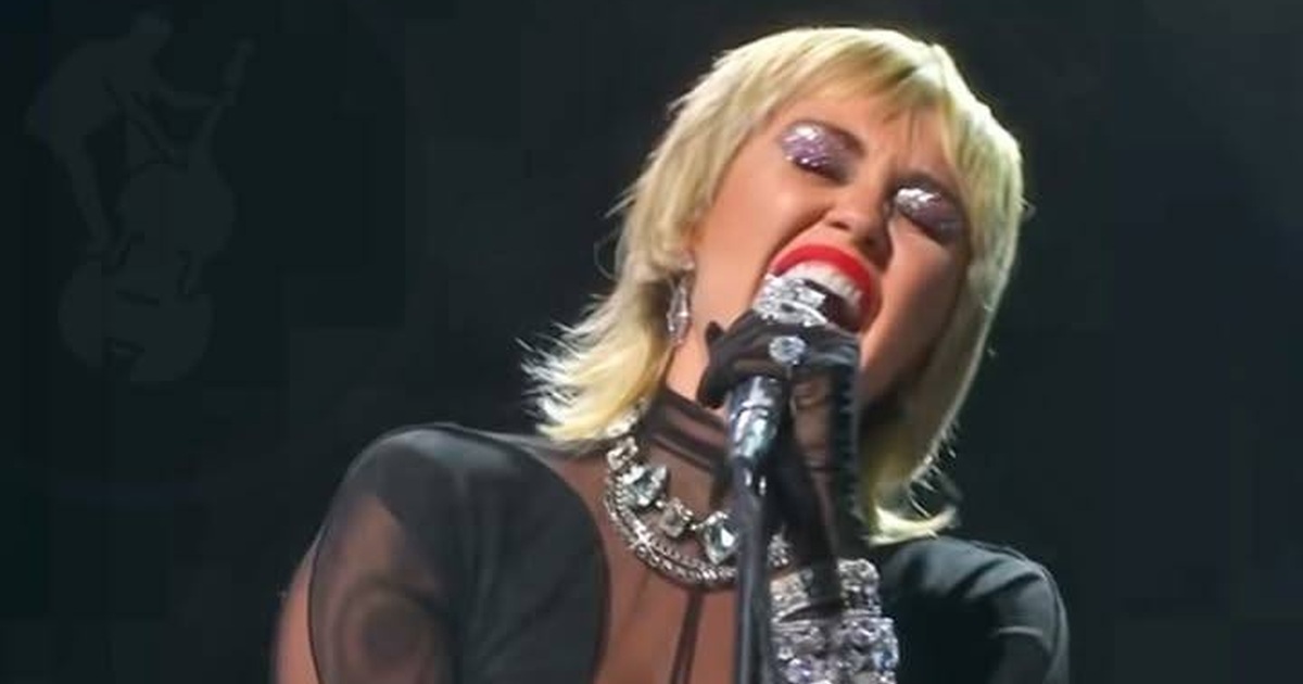 Miley Cyrus Brings a Rock Edge to ‘Heart of Glass’ at the 2020 iHeartRadio Festival