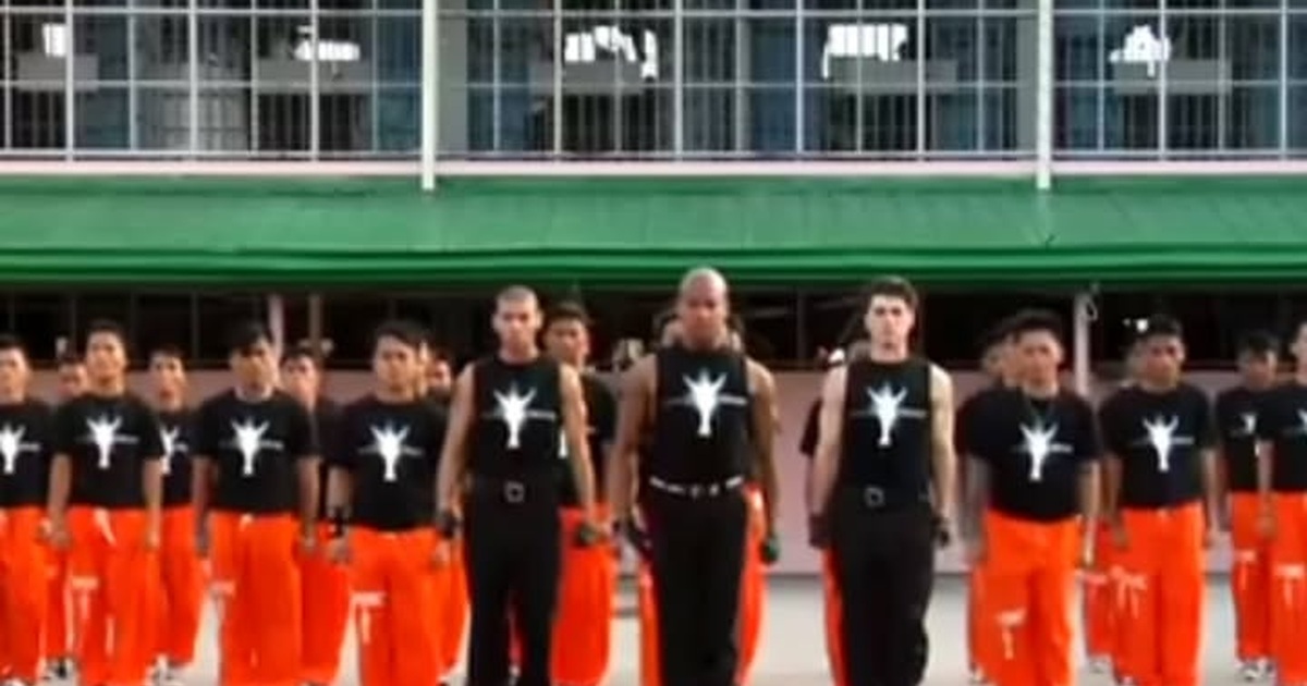 Cebu’s Dancing Inmates Perform ‘They Don’t Care About Us’ With Jackson’s Choreographers