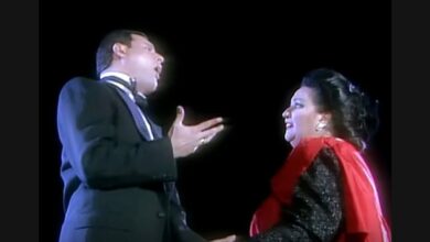 Freddie Mercury and Montserrat Caballé Share the La Nit Stage in “How Can I Go On”