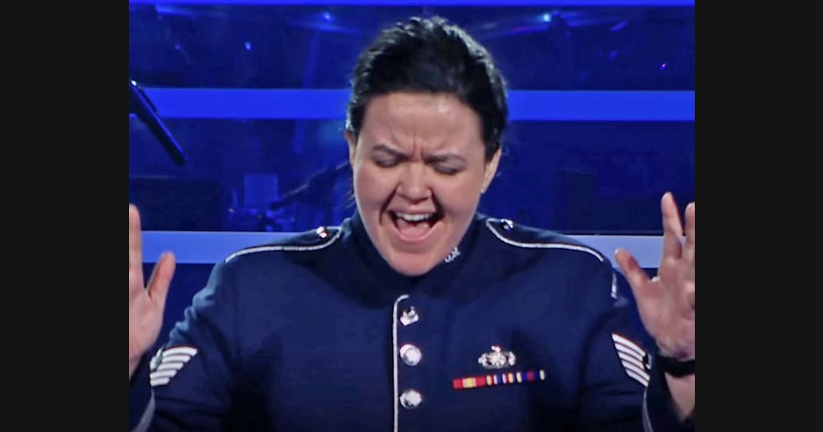 Solo Lines Meet Choral Harmony in the Singing Sergeants’ “Hallelujah”