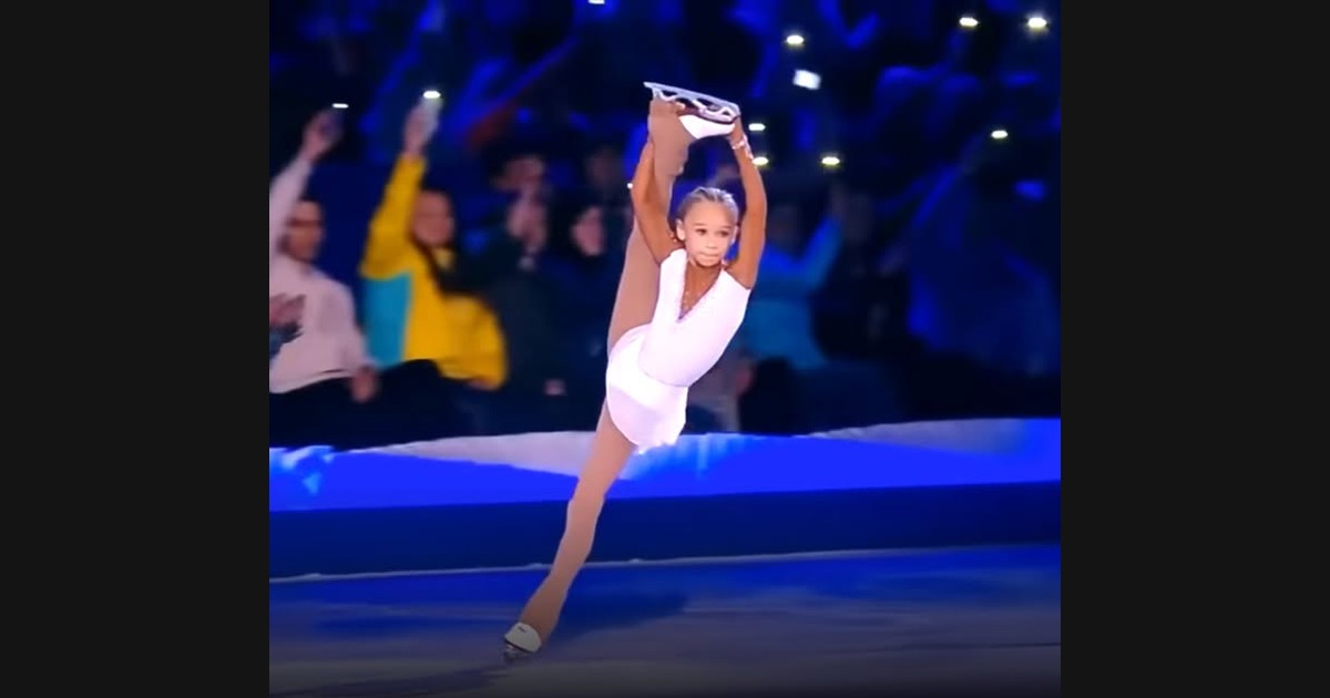 A Light on the Ice Opens Veronika Zhilina’s “Hallelujah” Routine