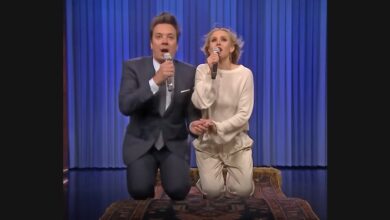 Kristen Bell’s Disney Medley Moves Between Song and Comedy