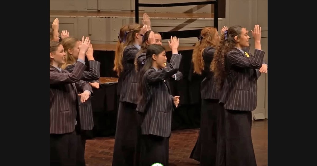 Leonessa’s “Te Iwi E” Connects Choral Singing with Movement