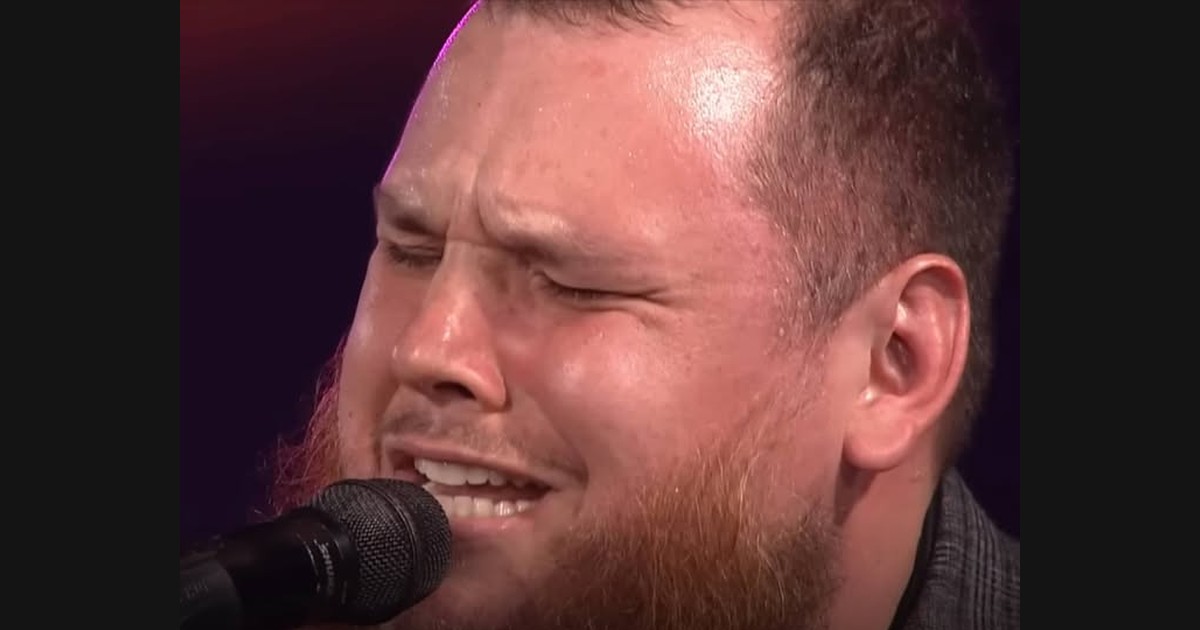 Luke Combs Gives Wallen’s “Thought You Should Know” Another Voice