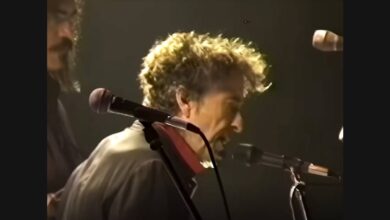 Dylan Gives Harrison’s “Something” a Live Tribute Setting
