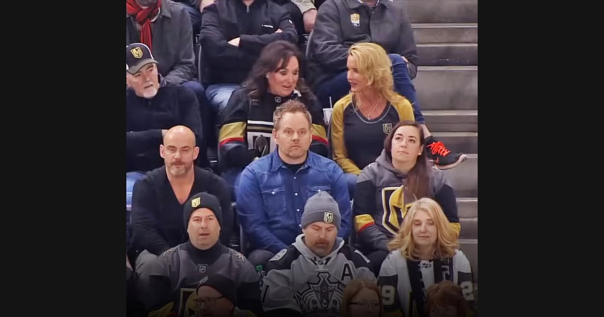 A Familiar Arena Song Gives Hughes a Framework for Crowd Interaction
