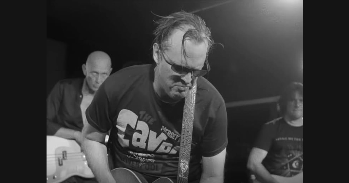 Bonamassa Expands “Taxman” Through a Cavern Club Guitar Arrangement
