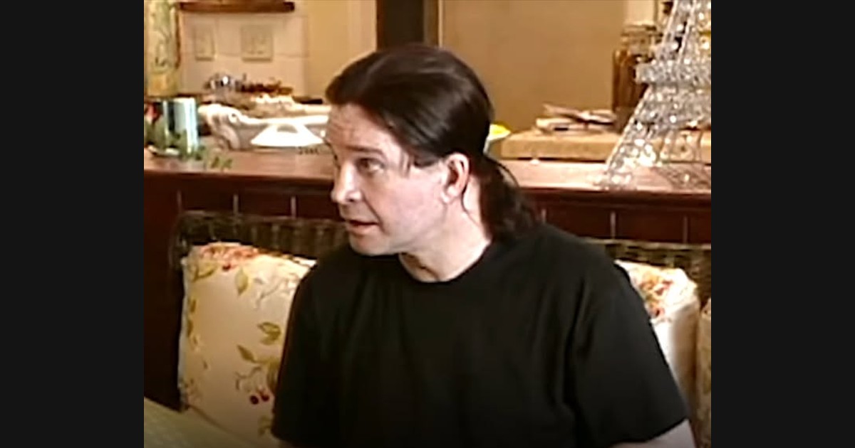 Osbourne’s Television Clips Turn Everyday Interruptions into Comedy