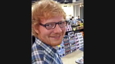 Bourbeau and Sheeran Share “Thinking Out Loud” in a Mall
