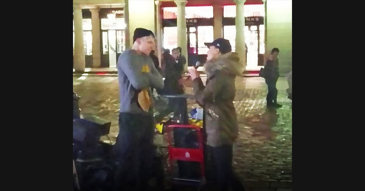 Barry and Schoenmaker Share a Covent Garden Musical Duet