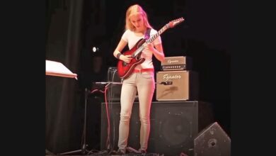 Laura Lace Carries “Canon Rock” Through a Student Concert