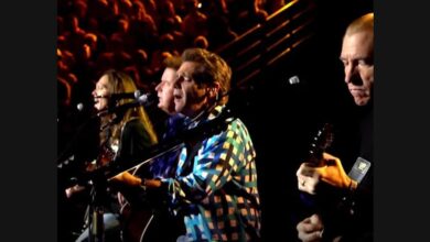 The Eagles Bring “Tequila Sunrise” to Their Melbourne Stage