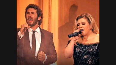 Josh Groban and Kelly Clarkson Sing “All I Ask of You”
