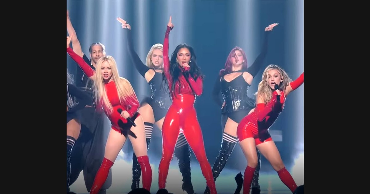 The Pussycat Dolls Bring a Medley to the 2026 American Music Awards