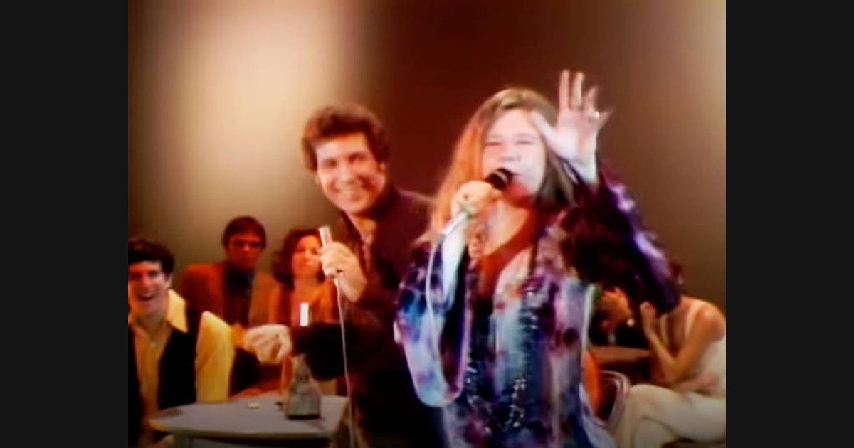 Tom Jones and Janis Joplin Sing “Raise Your Hand” on Television
