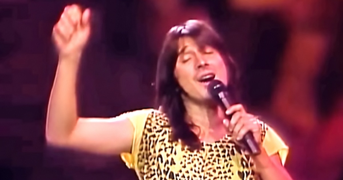 Journey performing Don’t Stop Believin’ in Houston in 1981